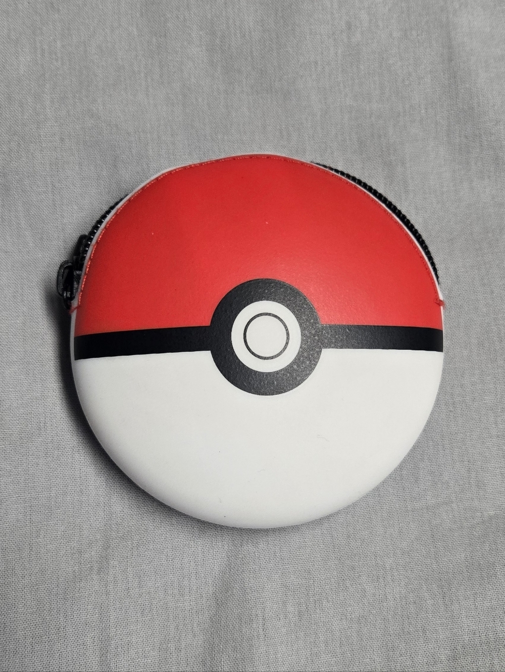 (3 for $10 Knickknacks) Pokemon Poké Ball Round Coin Purse Red & White